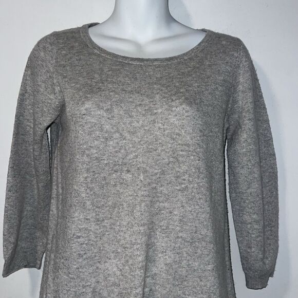 THE LIMITED Grey 3/4 Sleeve Lace Back Sweater-XS - Picture 3 of 10